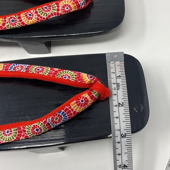 Vintage Japanese yukata/kimono two teeth Geta women’s sandals - Picture 10 of 13